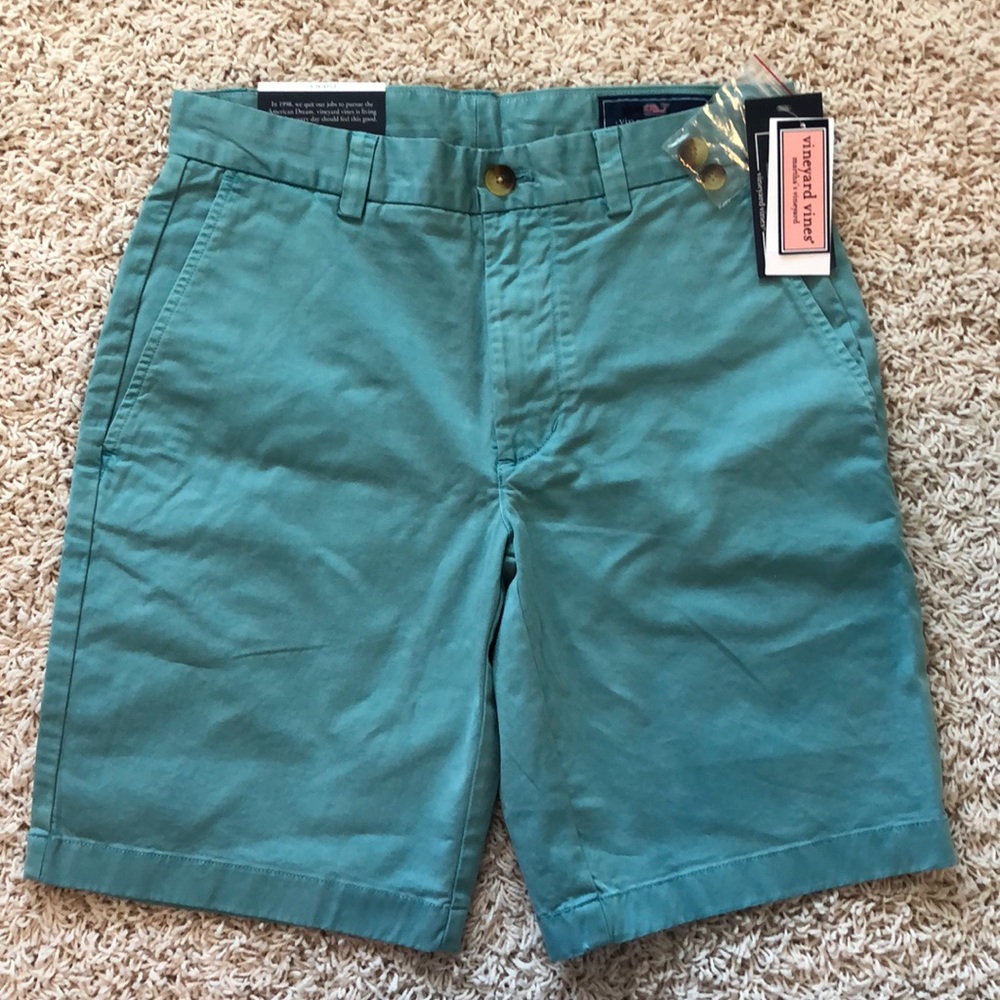 NWT Men’s Vineyard Vines shorts